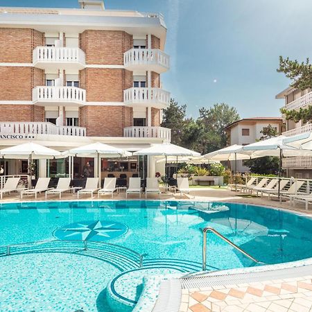 Hotel San Francisco Lignano Sabbiadoro Zewnętrze zdjęcie