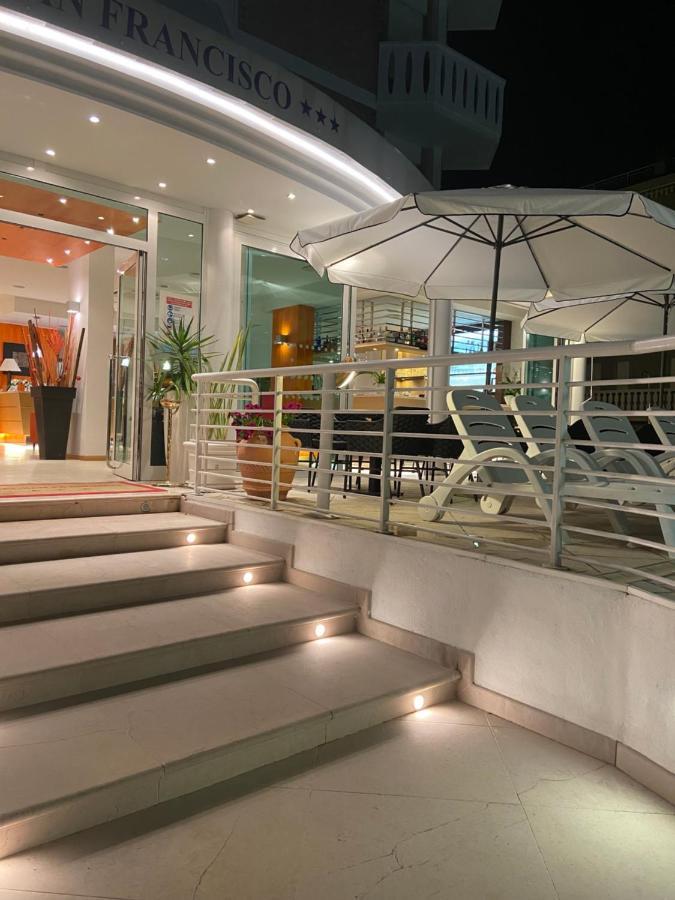 Hotel San Francisco Lignano Sabbiadoro Zewnętrze zdjęcie