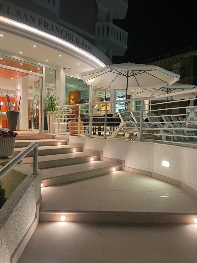 Hotel San Francisco Lignano Sabbiadoro Zewnętrze zdjęcie